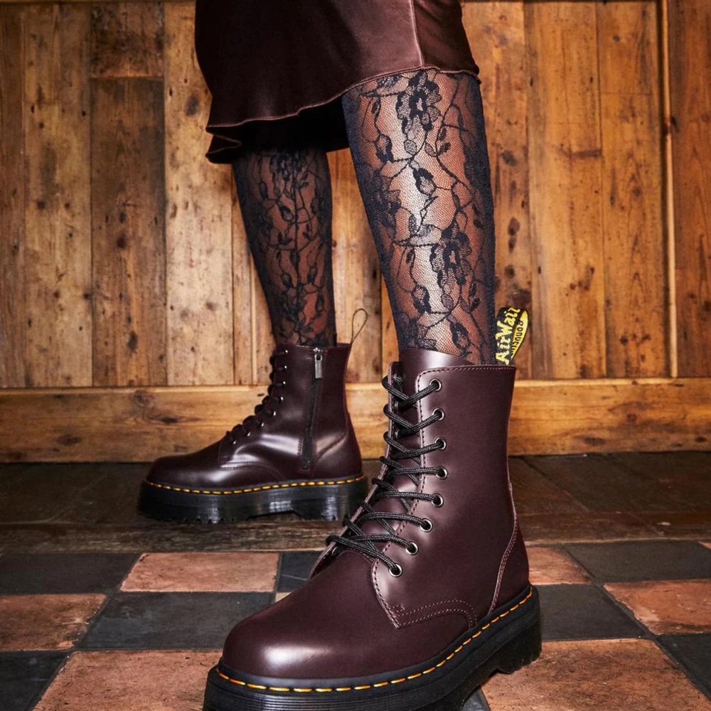 Dr. Martens Jadon Burgundy Smooth Leather Size 7 Boots